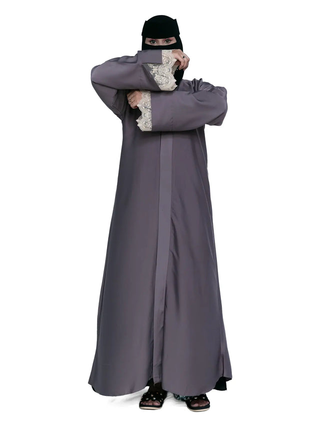 Lilac Lace-Cuff Abaya