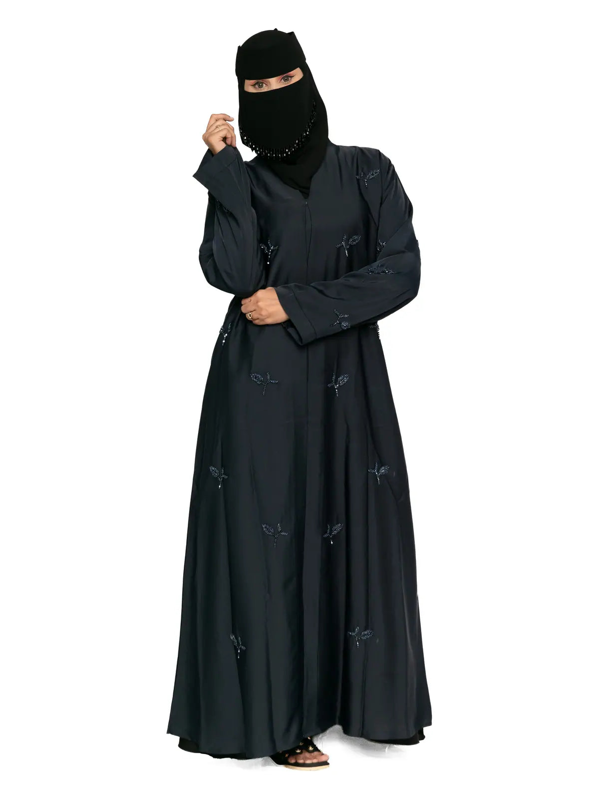 Leaf-Embroidered Abaya in Midnight