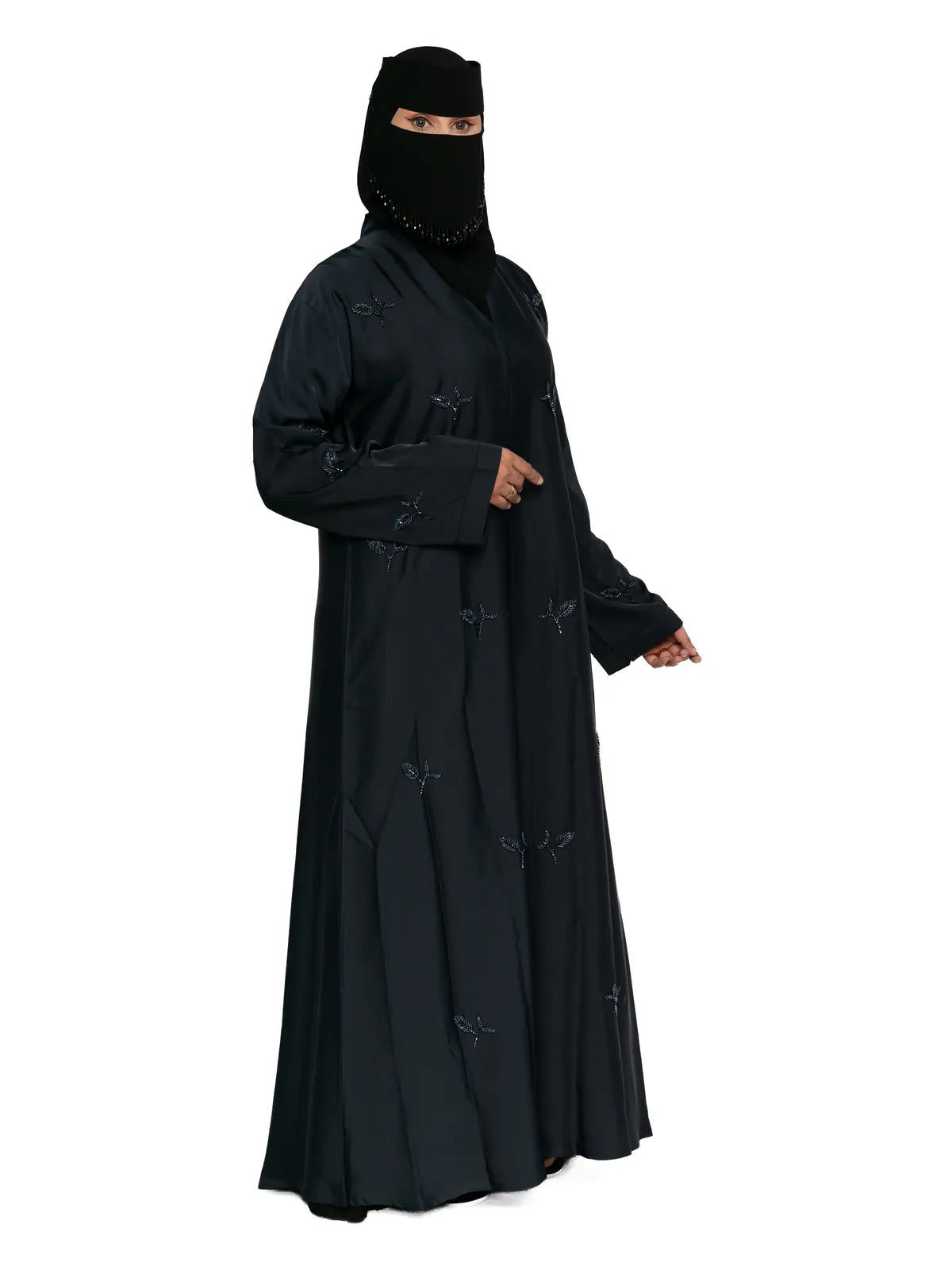 Leaf-Embroidered Abaya in Midnight